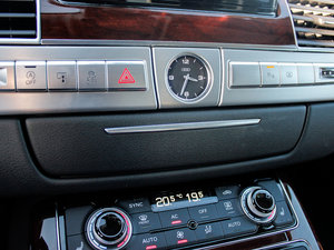 201355 TFSI quattro A п؅^