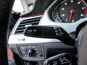 2013款55 TFSI quattro 豪华型 中控区
