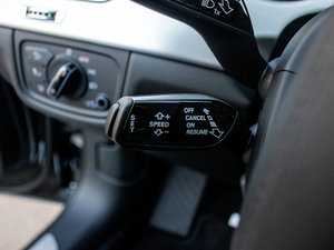 2013款55 TFSI quattro 豪华型 中控区