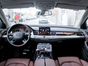 2013款55 TFSI quattro 豪华型 中控区