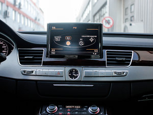 2013款55 TFSI quattro 豪华型 中控区