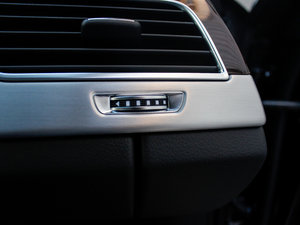 2013款55 TFSI quattro 豪华型 空间座椅