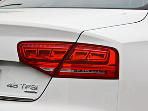 201345 TFSI quattro  ^