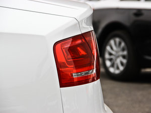 201345 TFSI quattro  ^