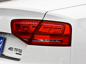 201345 TFSI quattro  ^