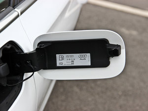 201345 TFSI quattro  (x)(ji)^