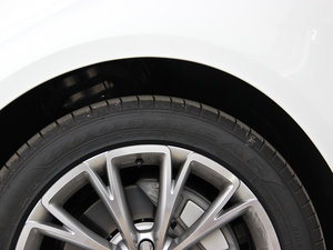 201345 TFSI quattro  ݆̥Ʒ