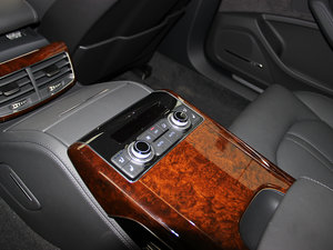 201345 TFSI quattro  g