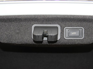 201345 TFSI quattro  g