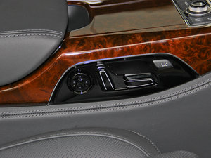 201345 TFSI quattro  g