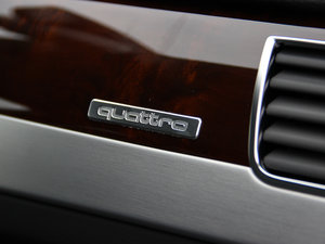 201345 TFSI quattro  g