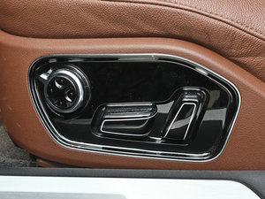 2013款50 TFSI quattro豪华型 主驾驶座椅调节