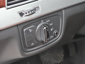2013款50 TFSI quattro豪华型 空间座椅