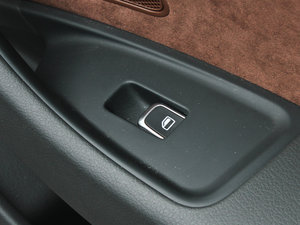 2013款50 TFSI quattro豪华型 中控区