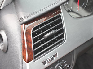 2013款50 TFSI quattro豪华型 中控区