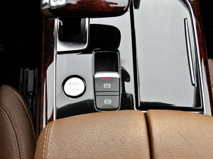 2013款45 TFSI quattro舒适型 驻车制动器