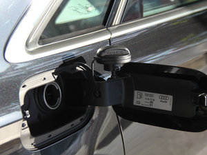 201345 TFSI quattroA ^