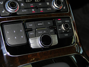 2013款45 TFSI quattro豪华型 音响调节