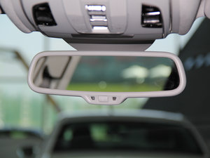 2013款50 TFSI quattro尊贵型 空间座椅