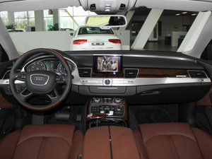 2013款50 TFSI quattro尊贵型 中控区