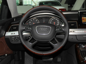 2013款50 TFSI quattro尊贵型 中控区