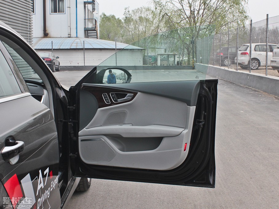 2013?yun)WA7 50TFSI quattroA