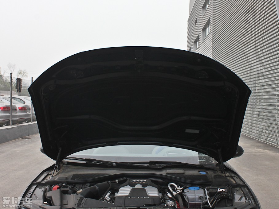 2013��W��A7 50TFSI quattro���A��