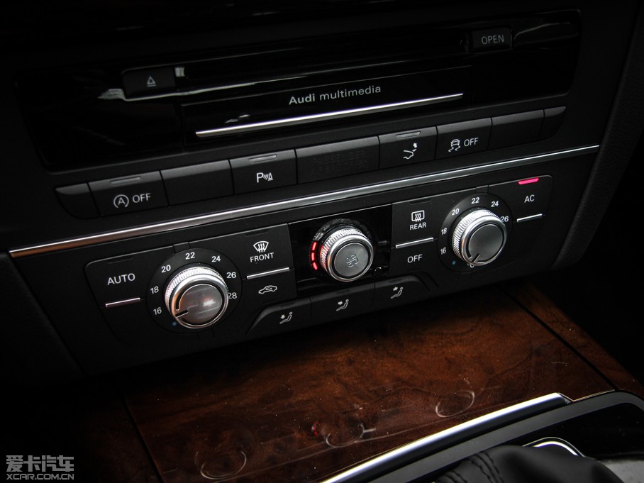 2013��W��A7 50TFSI quattro���m��