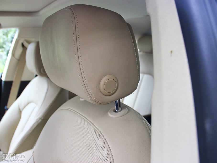 2013��W��A7 50TFSI quattro���A��