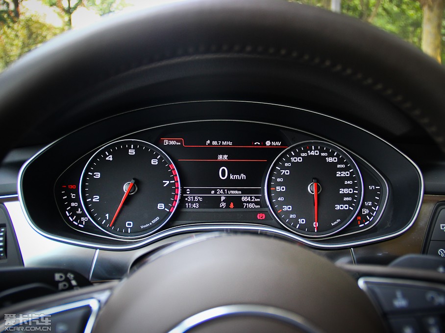 2013��W��A7 50TFSI quattro���A��