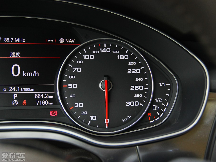 2013��W��A7 50TFSI quattro���A��