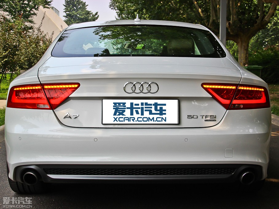 2013款奥迪a750tfsi quattro豪华版