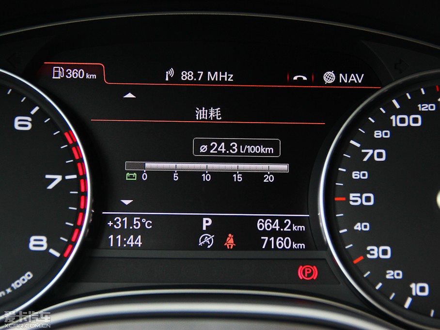 2013��W��A7 50TFSI quattro���A��