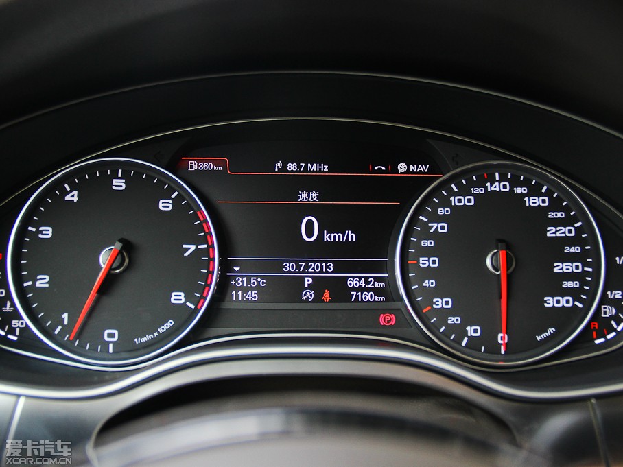 2013��W��A7 50TFSI quattro���A��