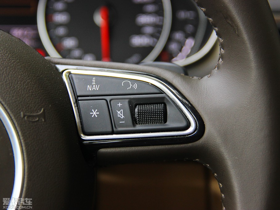 2013��W��A7 50TFSI quattro���A��