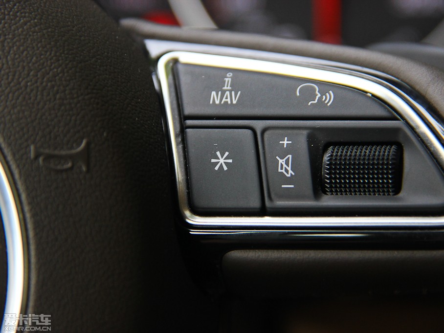 2013��W��A7 50TFSI quattro���A��