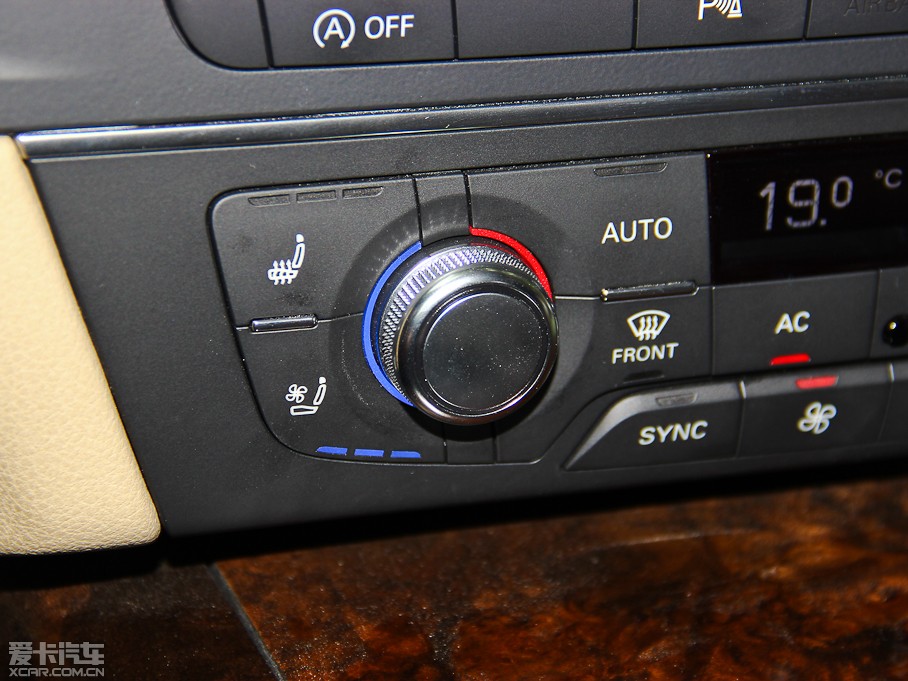 2013��W��A7 50TFSI quattro���A��