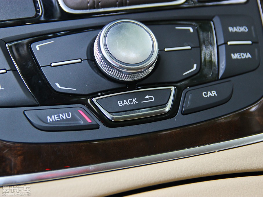 2013��W��A7 50TFSI quattro���A��