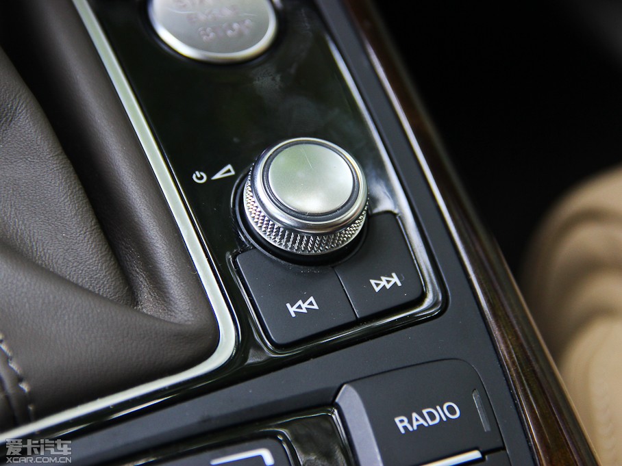 2013��W��A7 50TFSI quattro���A��