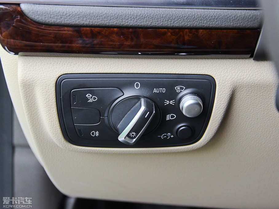 2013��?yu��n)W��A7 50TFSI quattro���A��