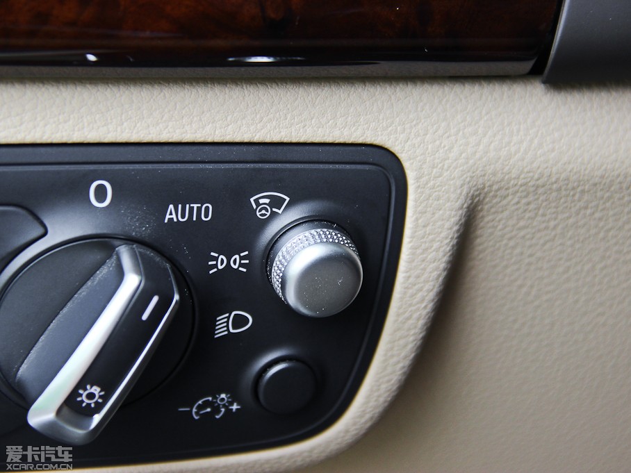 2013?yun)WA7 50TFSI quattroA