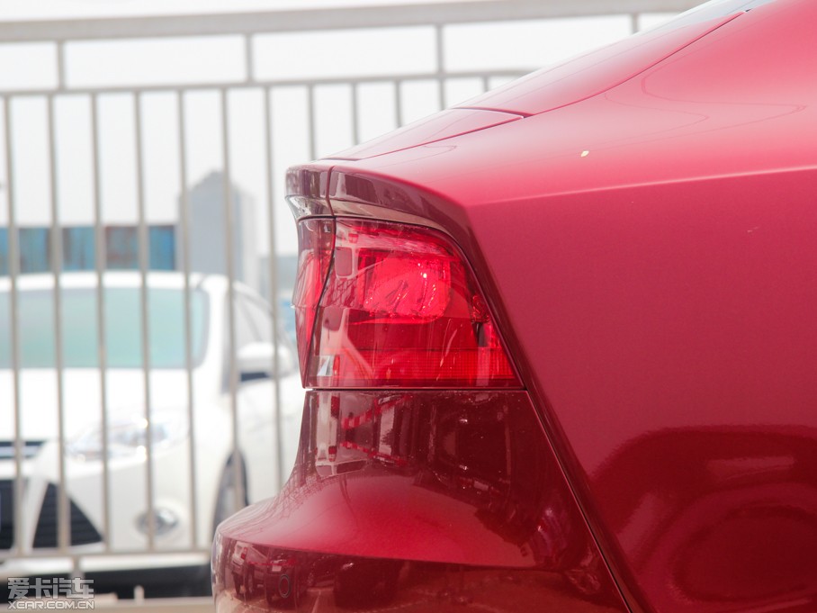 2013?yun)WA7 30FSI (bio)(zhn)