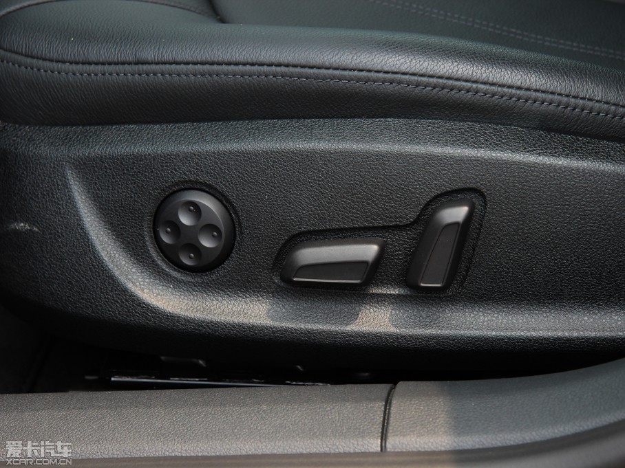 2013��?yu��n)W��A7 30FSI ��(bi��o)��(zh��n)��