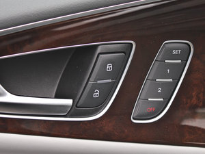 201350TFSI quattroA п؅^