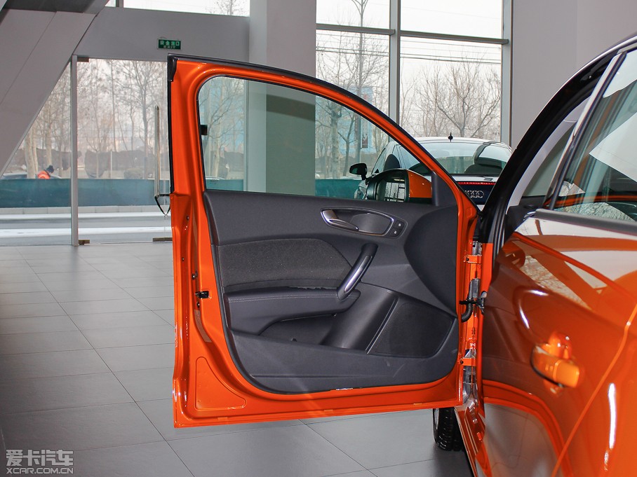 2013WA1 30 TFSI Sportback Ego plus