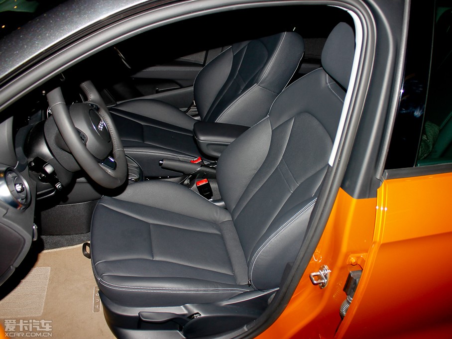 2013?yun)WA1 30 TFSI Sportback Ego plus