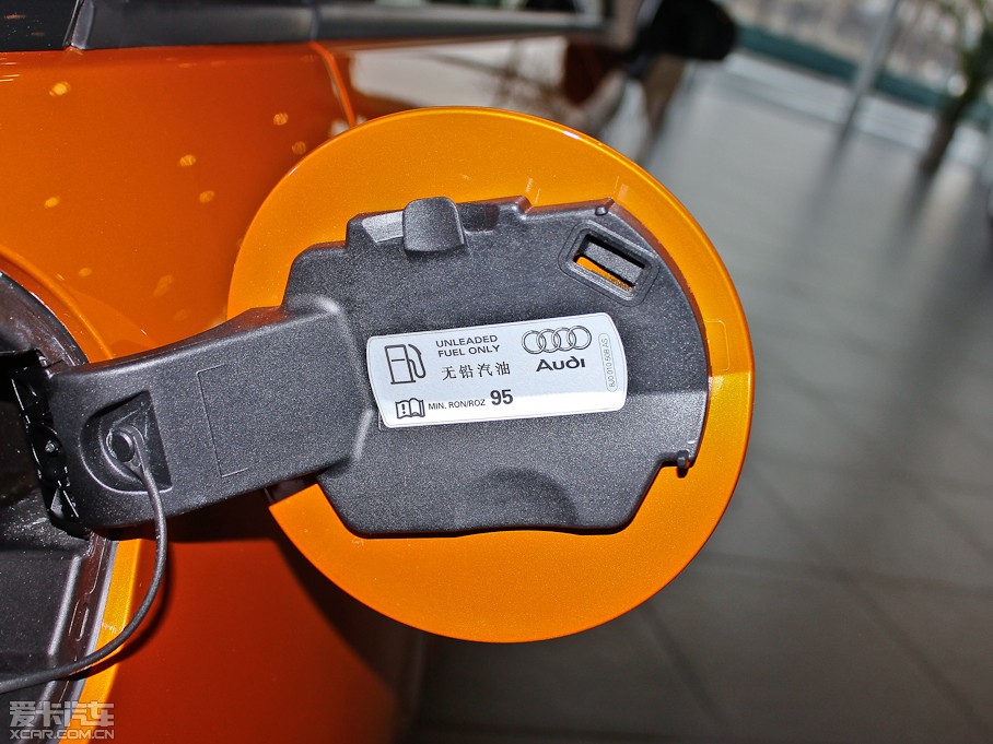 2013?yun)WA1 30 TFSI Sportback Ego plus