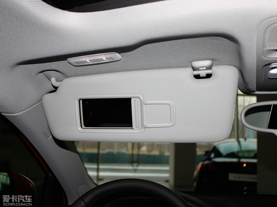 2013?yun)WA1 30 TFSI Sportback Ego plus