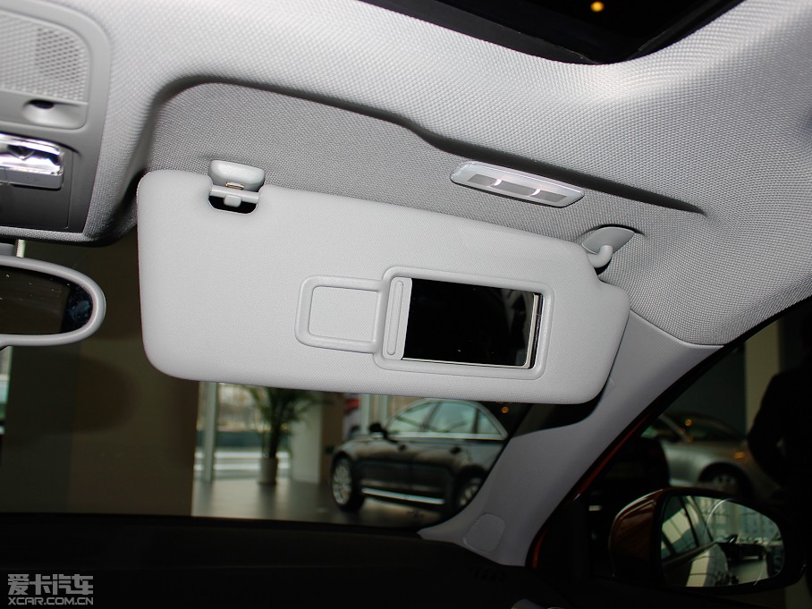 2013?yun)WA1 30 TFSI Sportback Ego plus