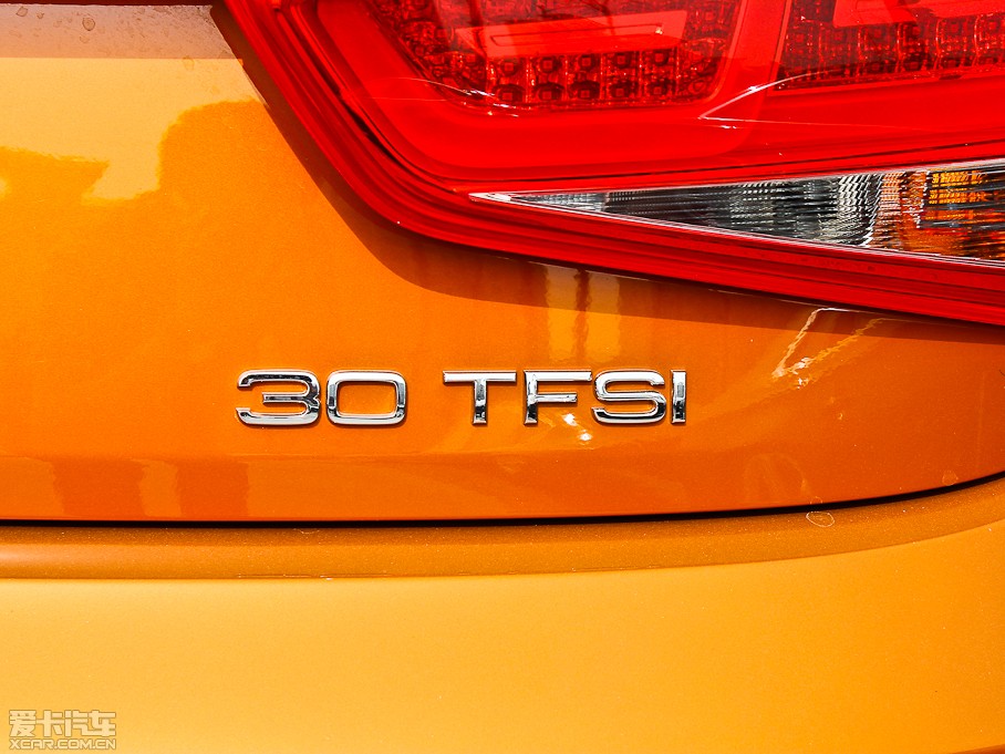 2013WA1 30 TFSI Sportback Ego plus